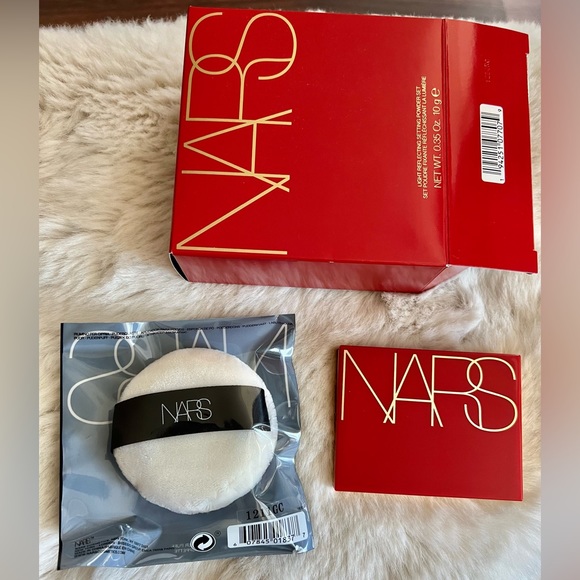 NIB Nars Light Reflecting Setting Powder Set - Full Size Setting Powder+Puff - Picture 1 of 6